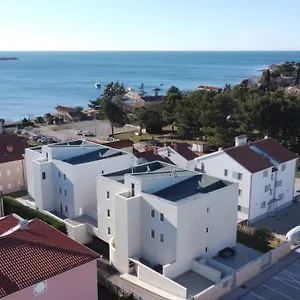 A&v Novigrad Istria