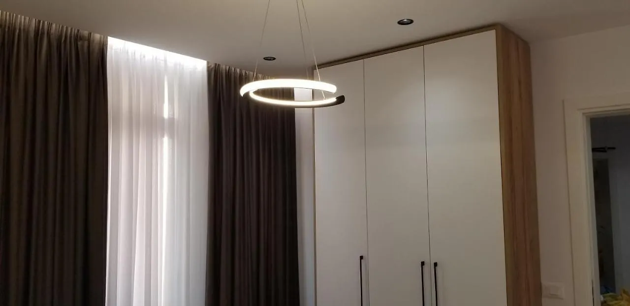 2A New Bazaar Apartment Tirana 0*,  Albania